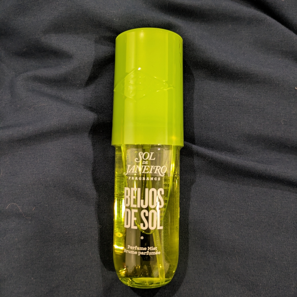 Sol de Janeiro Beijos de Sol Fragrance with Green Cap